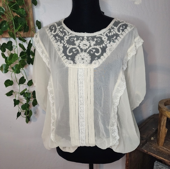 Bisou Bisou Tops - Bisou Bisou Cream Lace Blouse Size Medium